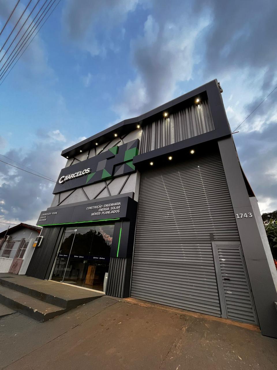 Fachada da sede C. Barcelos em Altamira